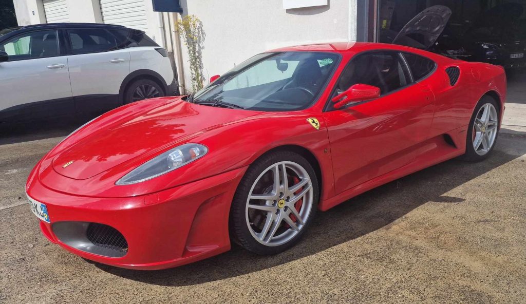 GARAGE CHAUFFOUR - FERRARI - ILE DE RE